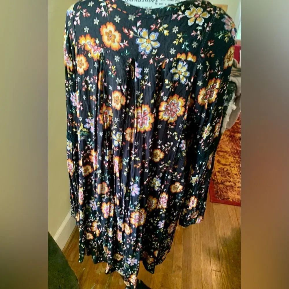 Umgee Floral Top  - Picture 2 of 6